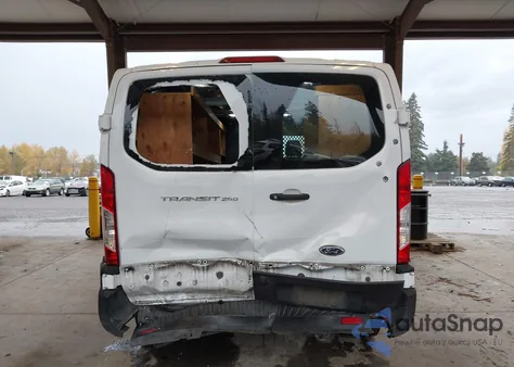 2019 Ford Transit-250 z USA, uszkodzony, nr VIN 1FTYR1ZM2KKB00791